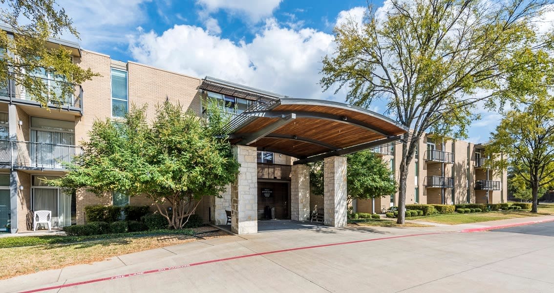 Exterior view of the Autumn Leaves facility entrance