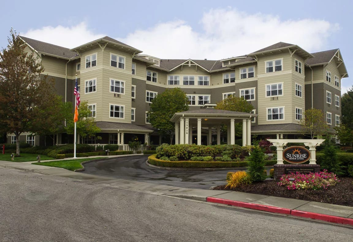 Exterior view of Sunrise of Bellevue facility