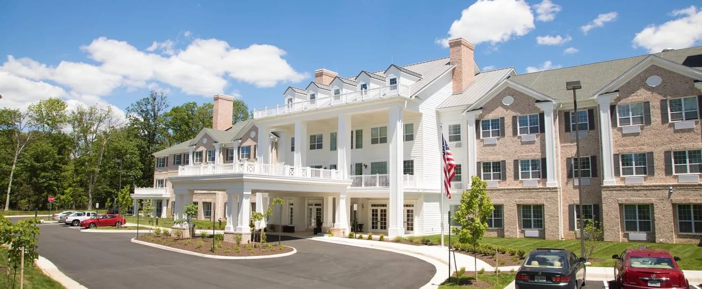 Exterior view of Bay Lake Retirement and Assisted Living Community