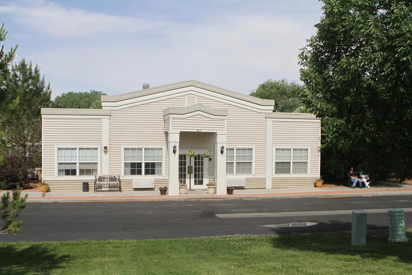 Exterior view of Residence At Grand Mesa building