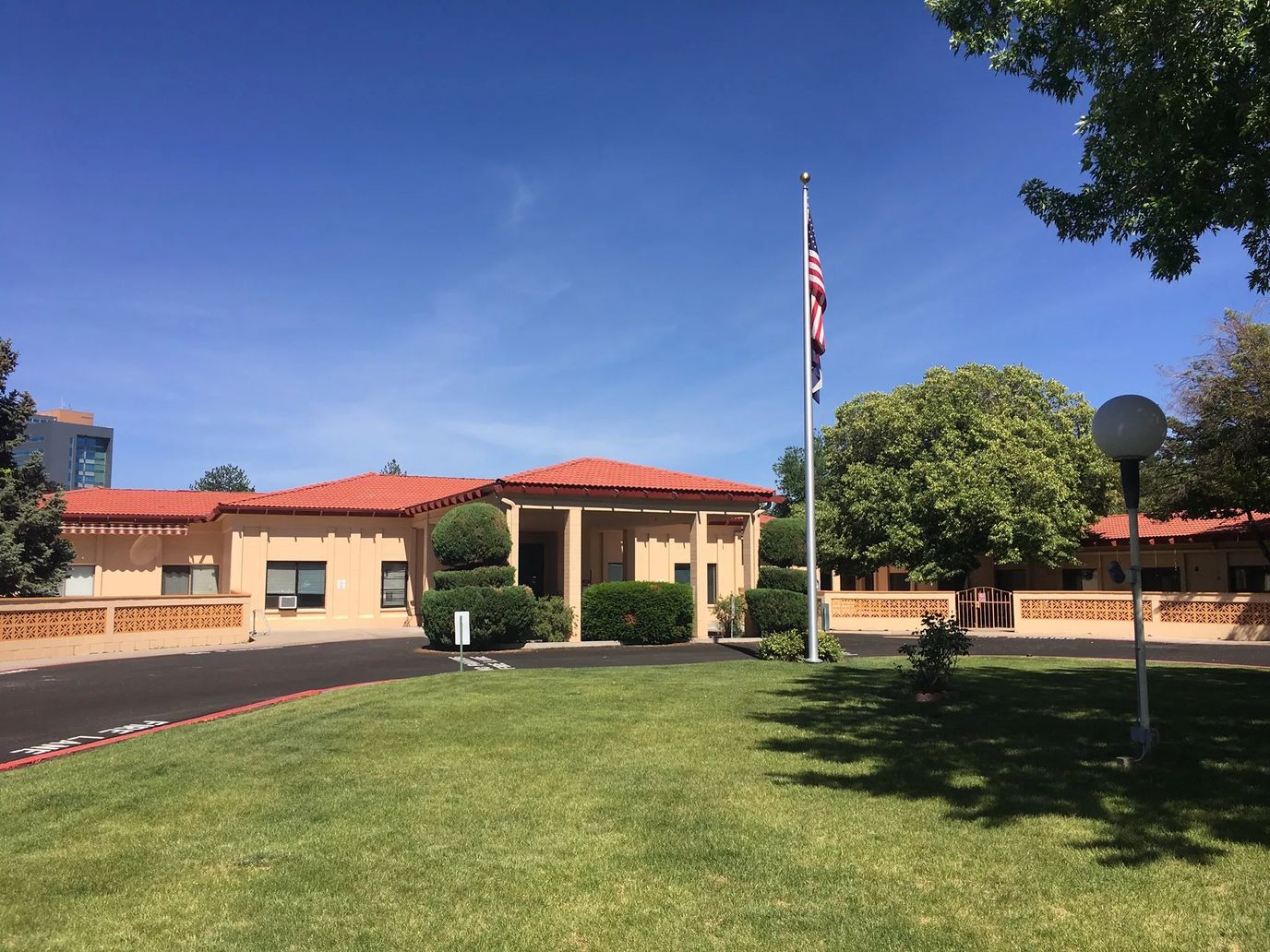 Exterior view of the La Villa Grande Care Center building