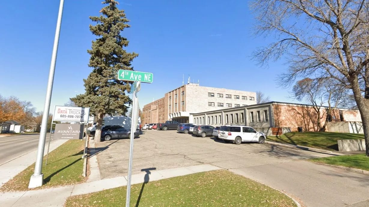 Exterior view of Avantara Watertown building