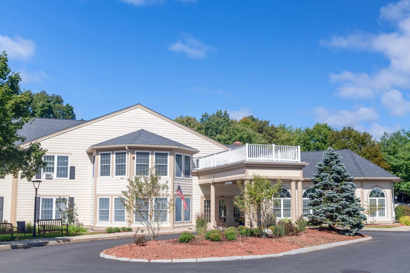 Exterior view of Benchmark Senior Living at Shrewsbury Crossings