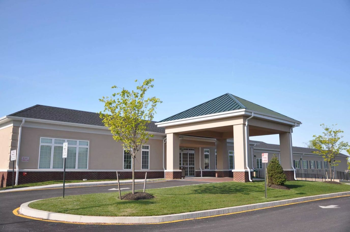 Exterior view of Cardia Healthcare Silverside facility
