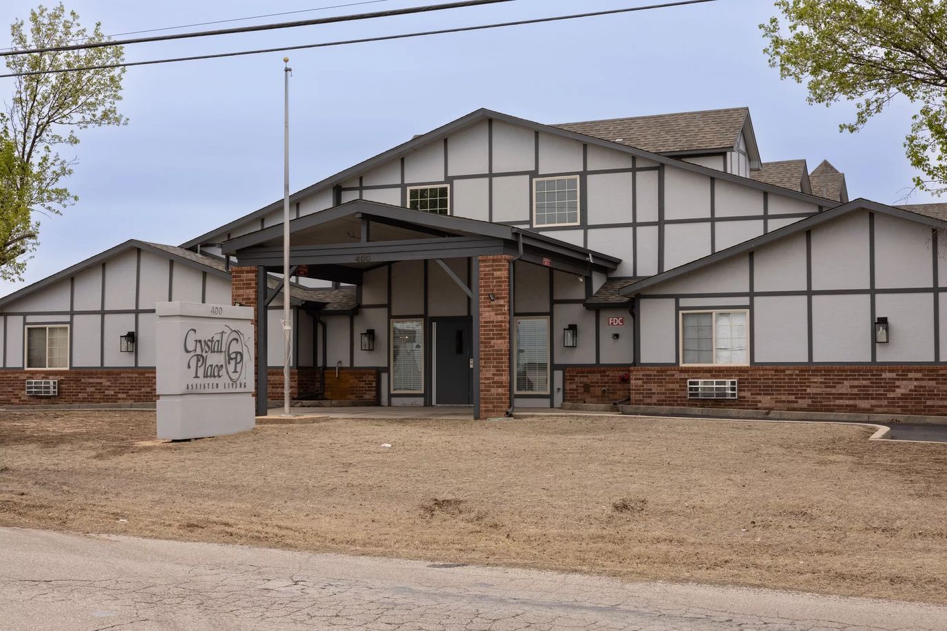 Exterior view of Crystal Place Retirement facility