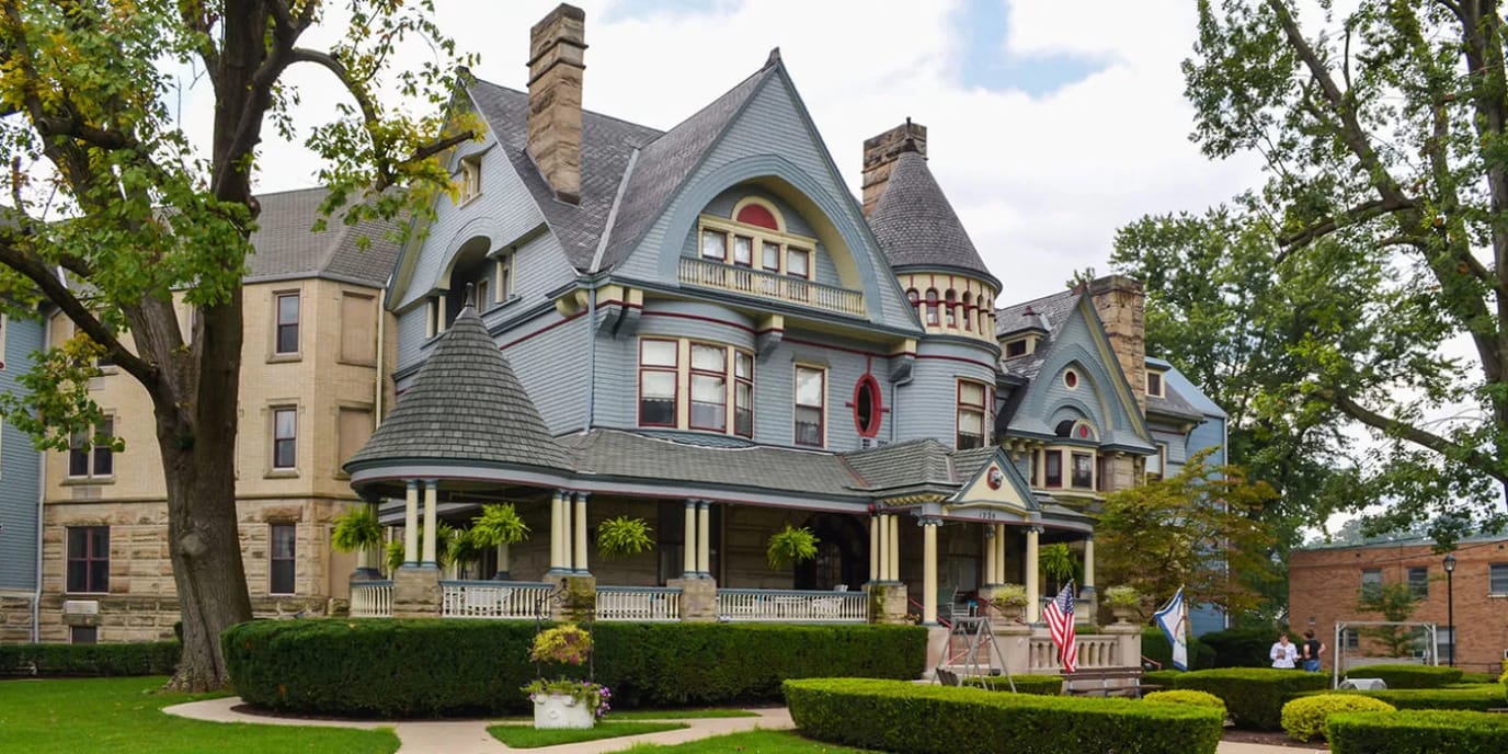 Exterior view of Elmhurst House of Friendship