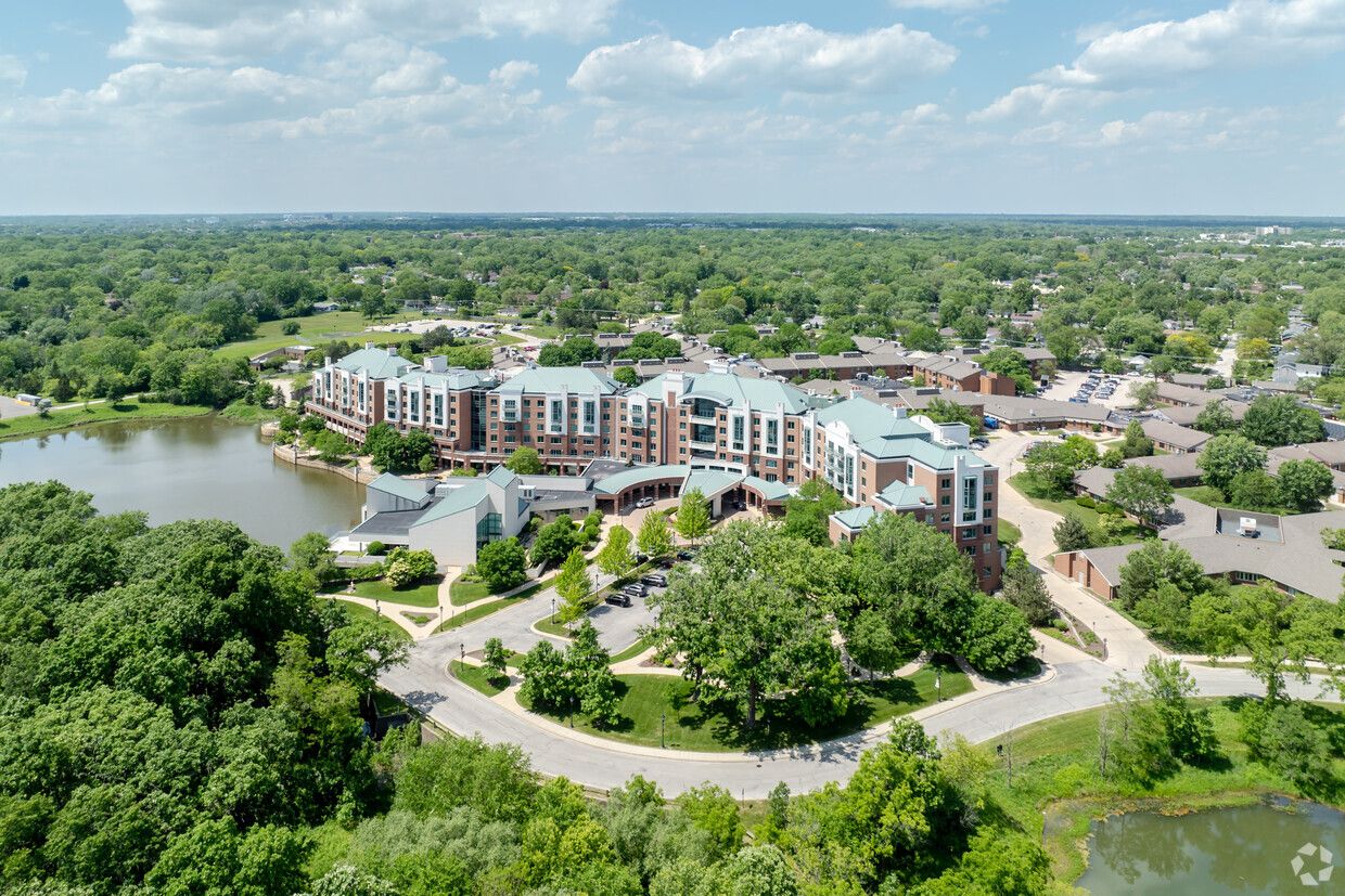 Aerial view of Encore Village of Schaumburg campus