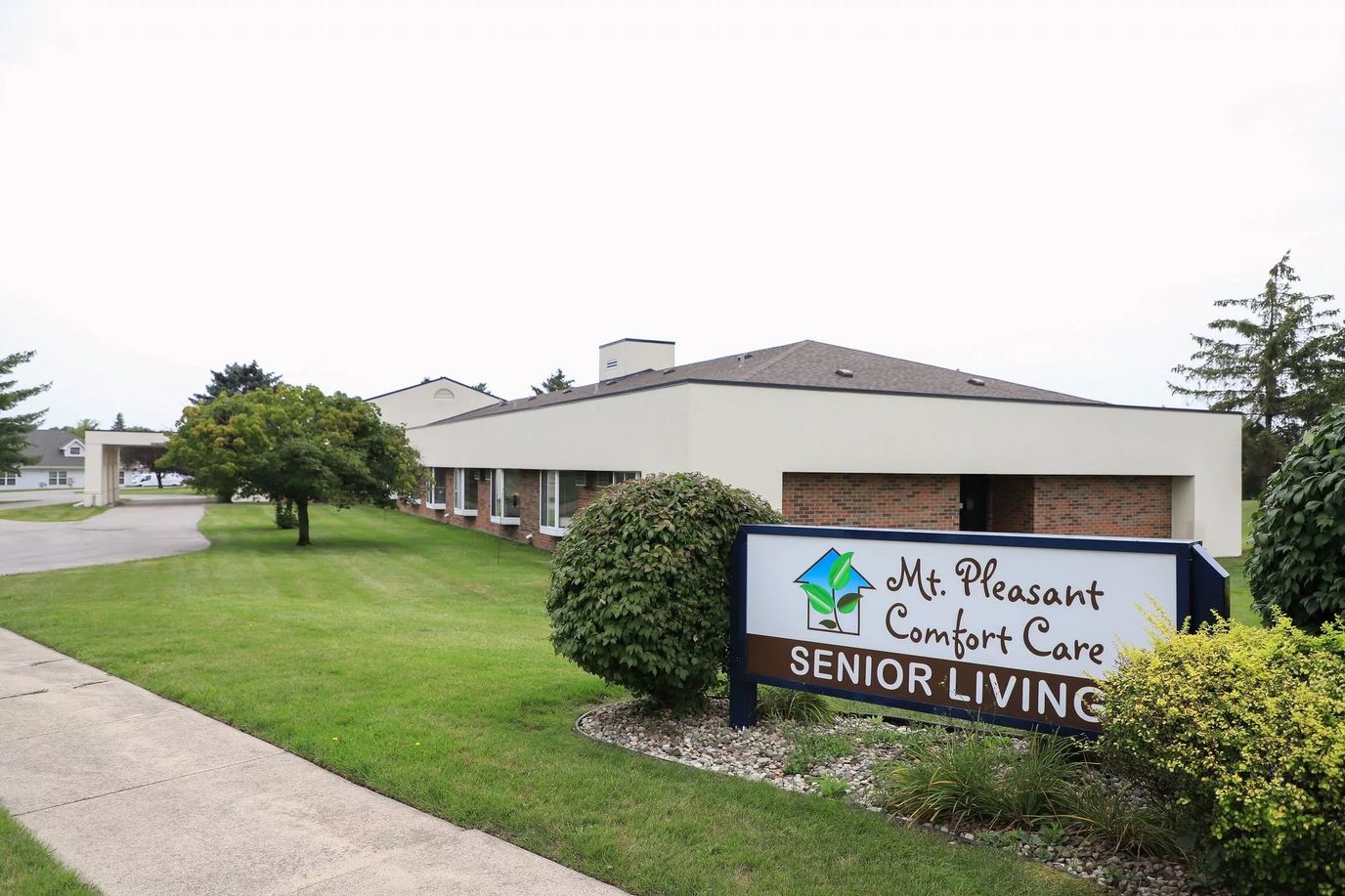 Exterior view of Mt. Pleasant Comfort Care facility