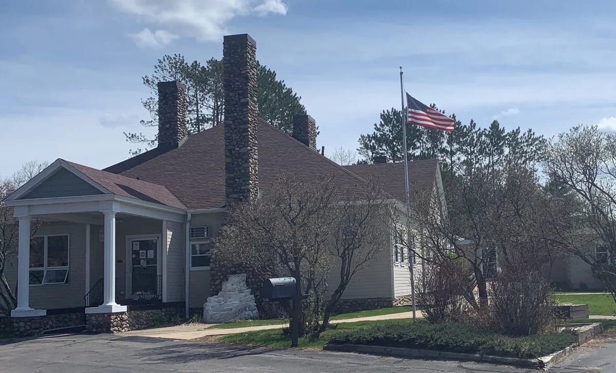 Exterior view of the Nu-Roc Health and Rehabilitation Center