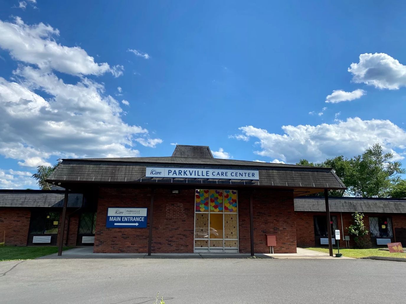 Exterior view of Parkville Care Center building entrance