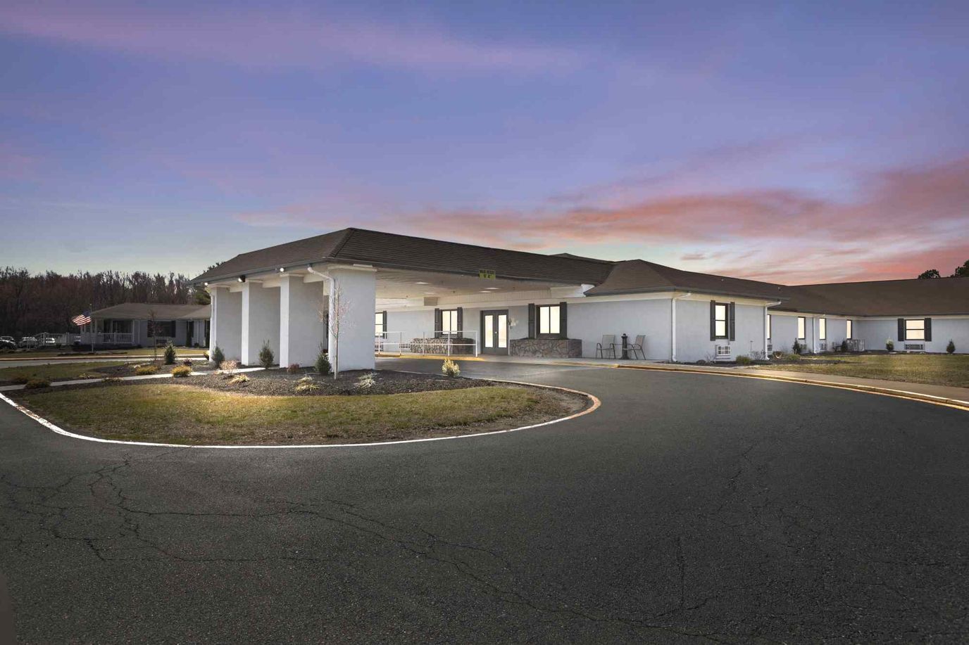 Exterior view of Pinnacle Rehabilitation and Healthcare Center