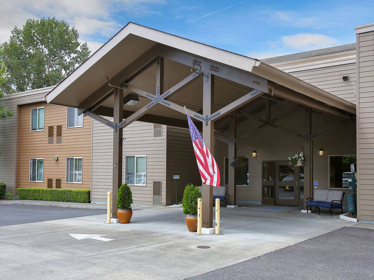 Front entrance of Prestige Senior Living Beaverton Hills