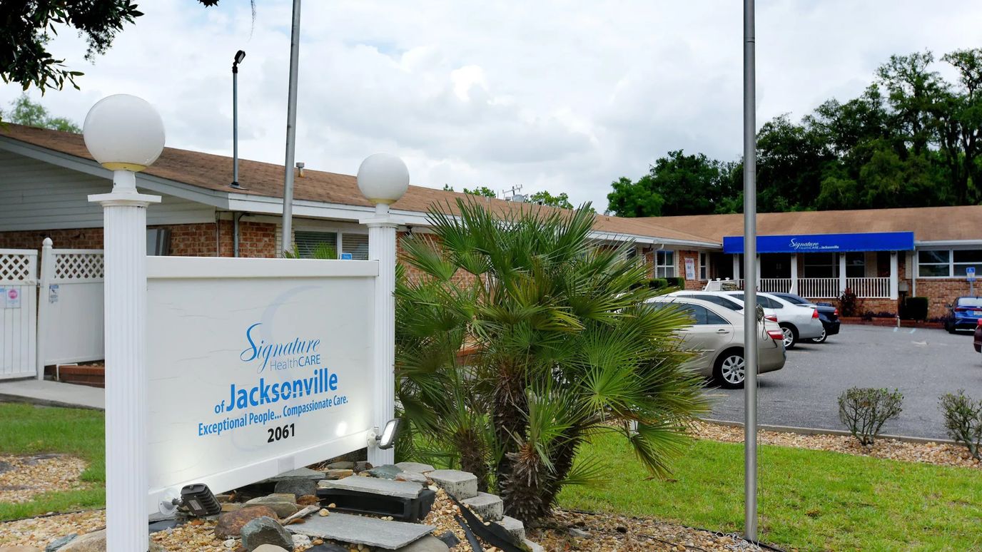 Exterior view of Signature HealthCARE of Jacksonville