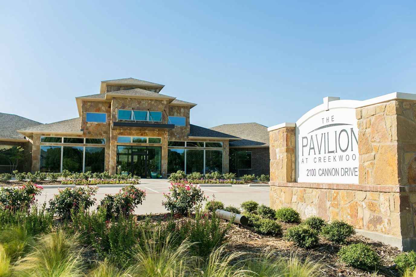 Exterior view of The Pavilion at Creekwood facility