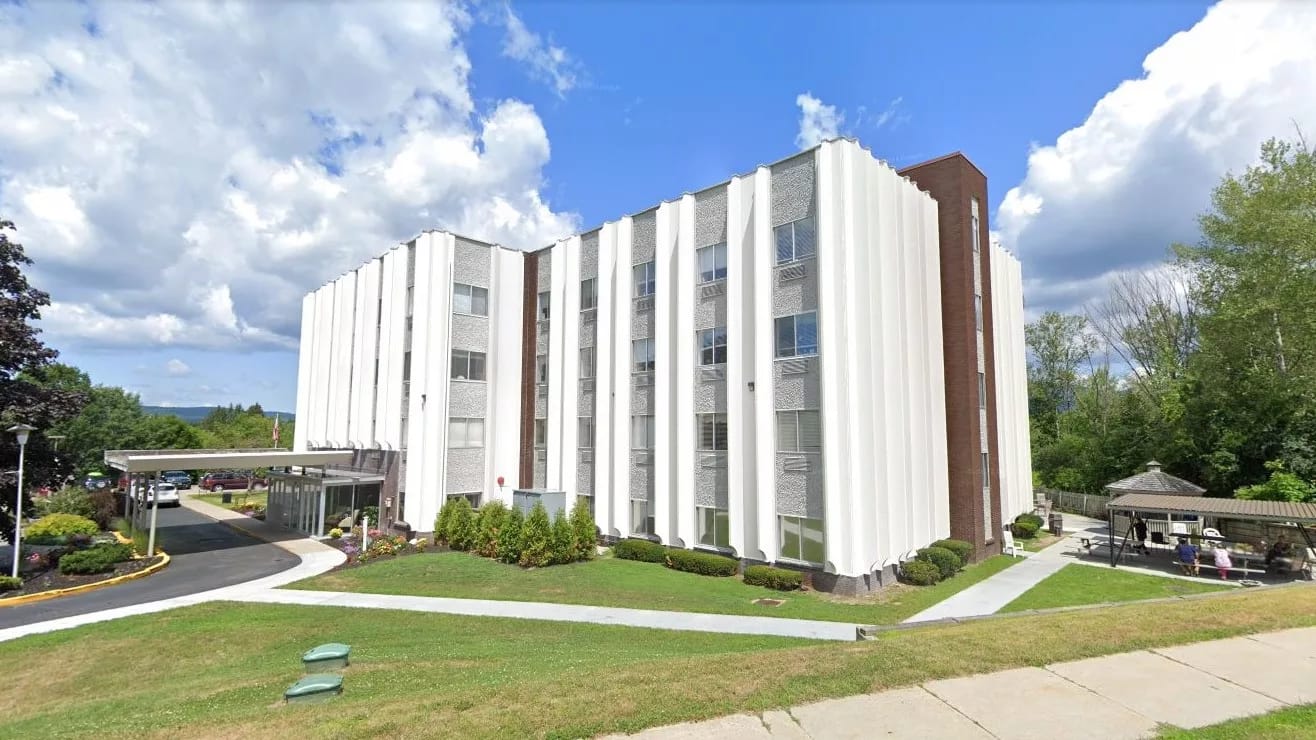 Exterior view of The Pines at Rutland nursing facility