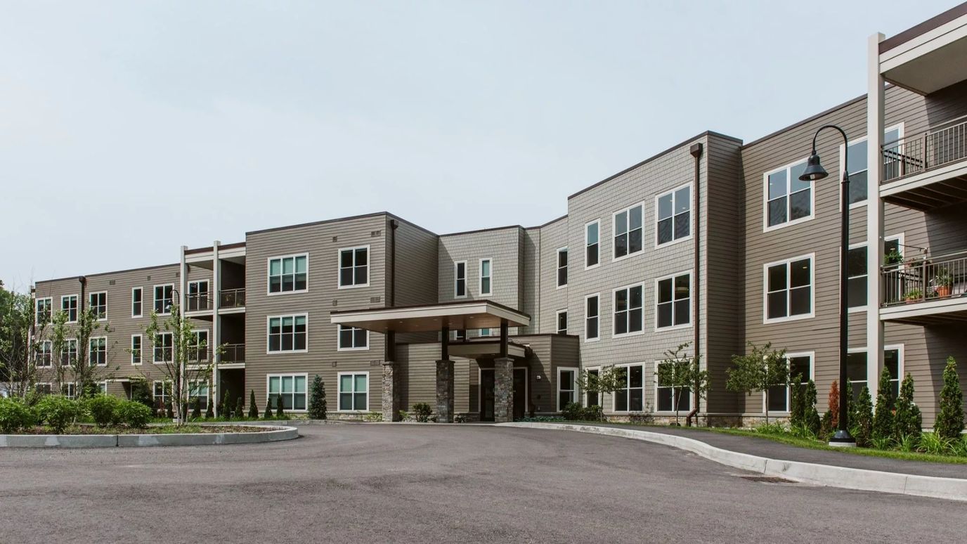 Exterior view of the Wake Robin Linden Nursing Center building