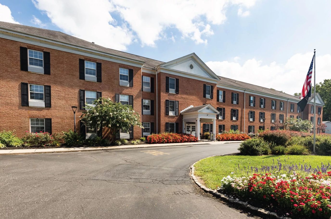 Exterior view of Serenity Gardens Assisted Living