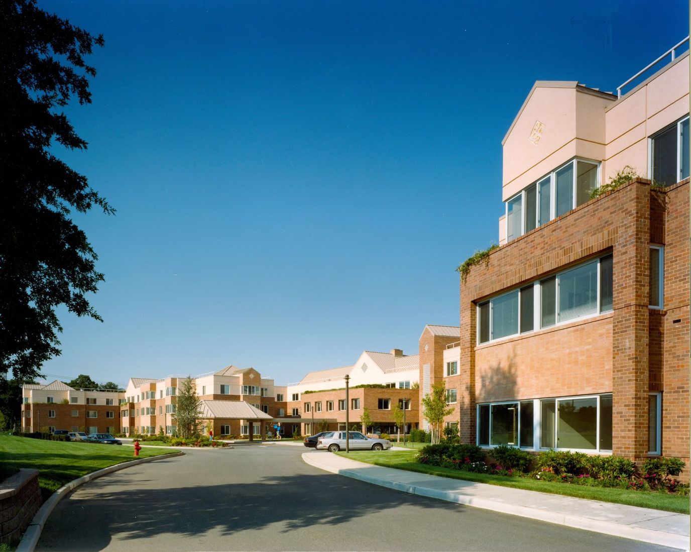 Exterior view of the Gurwin Jewish assisted living facility