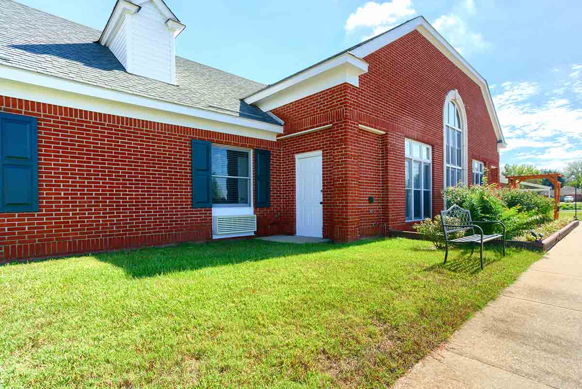 Exterior view of the Belmont Assisted Living building