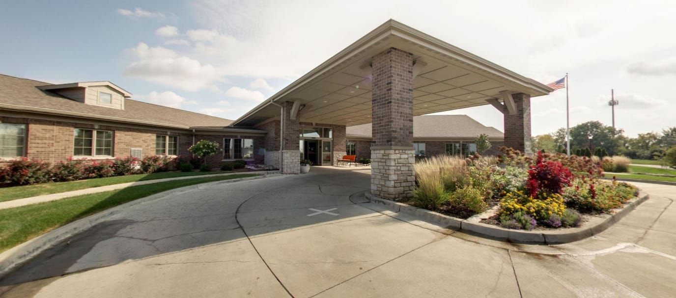 Exterior view of Evergreen Place Assisted Living entrance