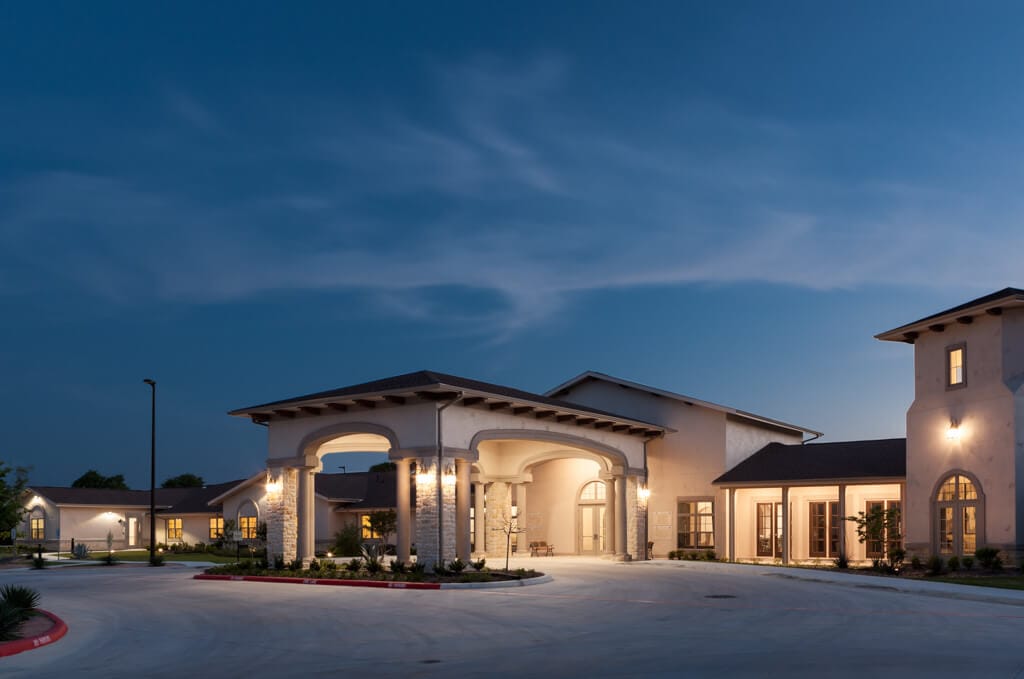 Exterior view of Franklin Park Boerne at dusk
