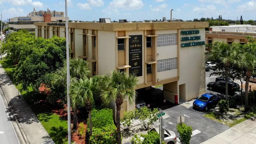 Exterior view of Palmetto Subacute Care Center