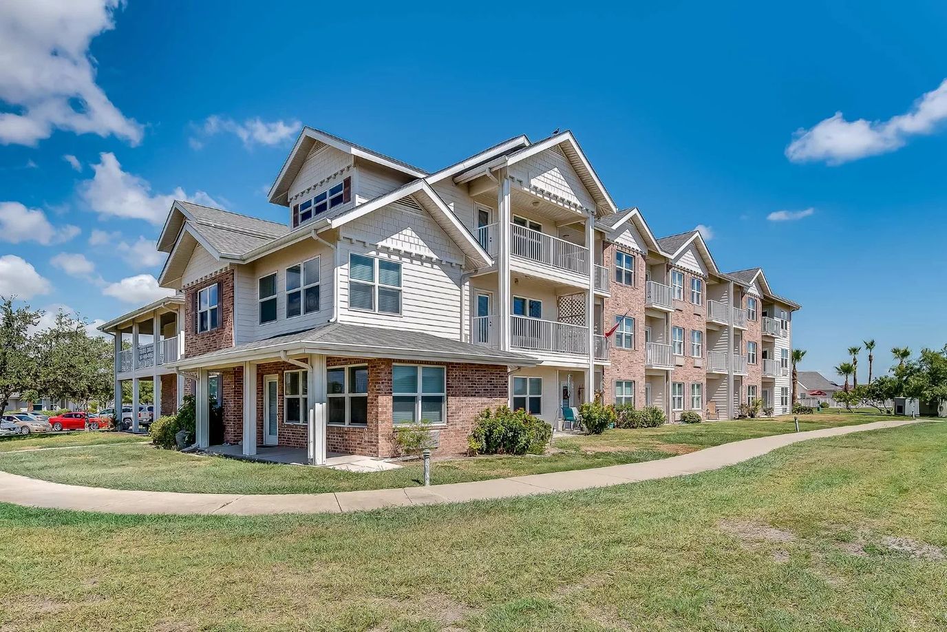Exterior view of the Solstice Senior Living building