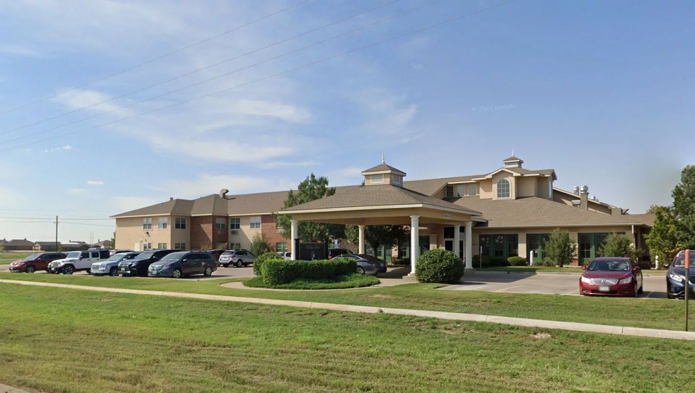 Exterior view of Wilshire Place assisted living facility