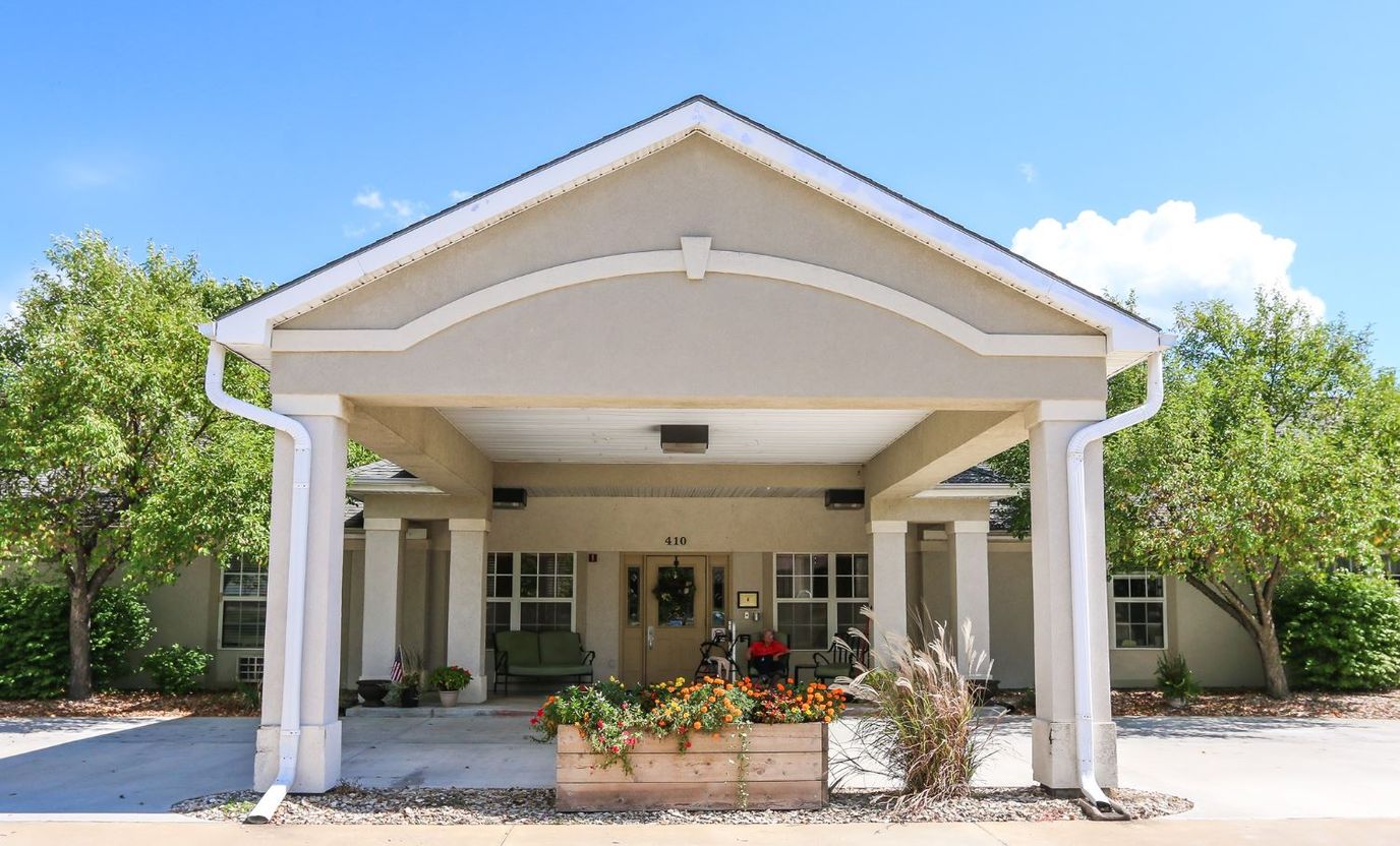 Exterior view of Homestead of Holton entrance