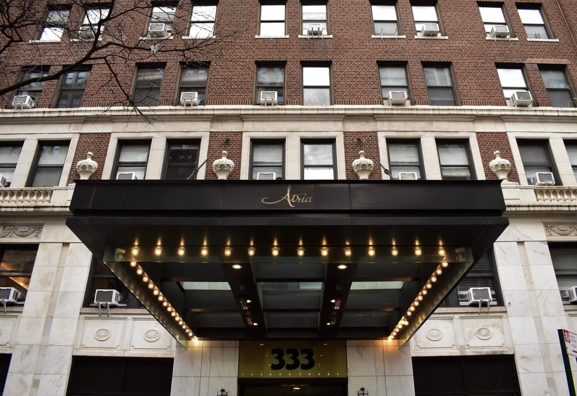 Main entrance of Atria West 86 with marquee