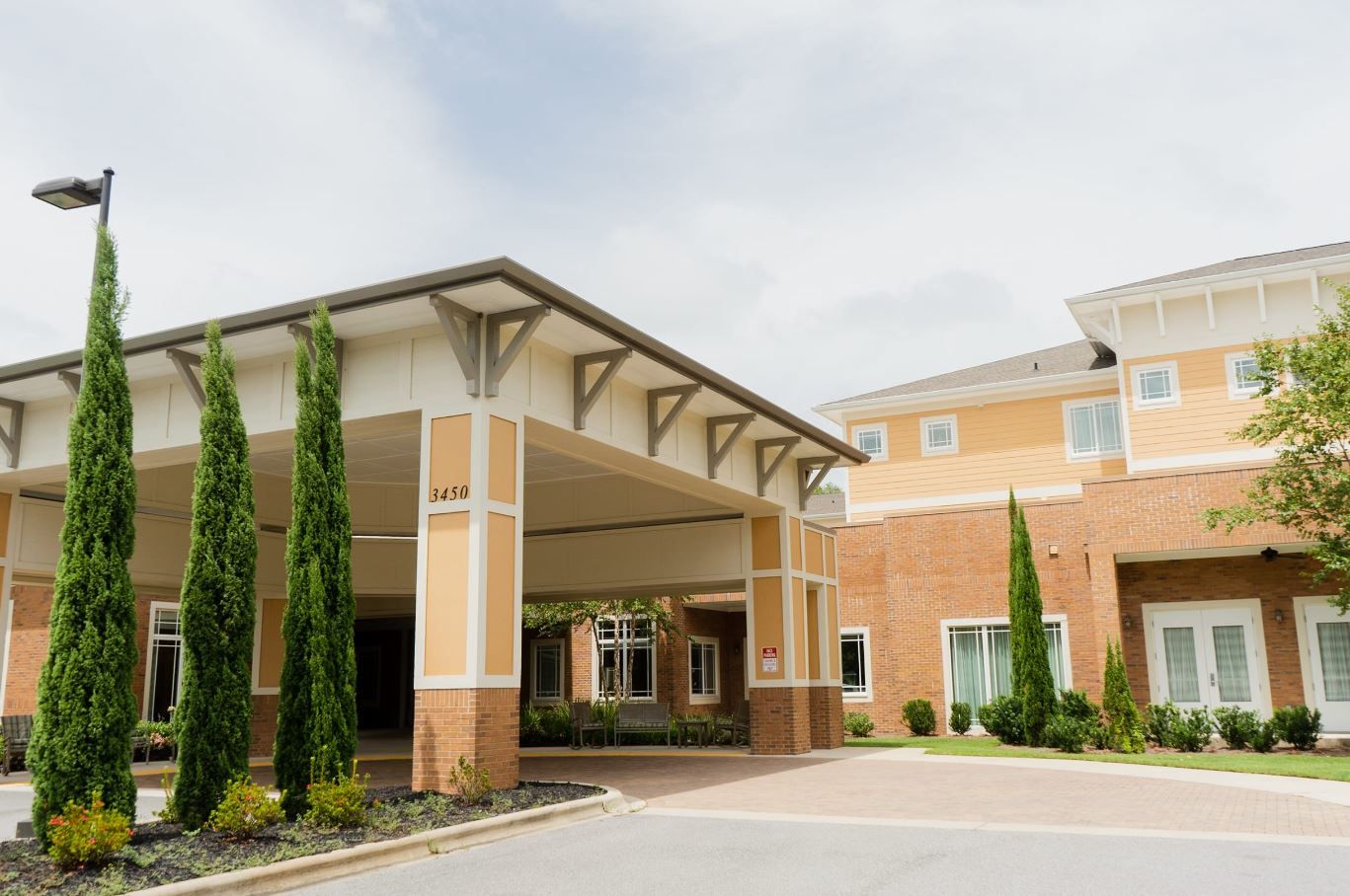 Front entrance of Summer Vista assisted living facility
