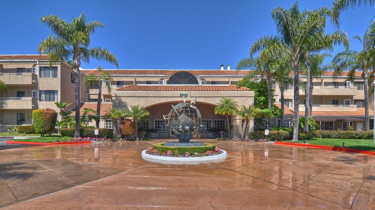 Exterior view of Ivy Park at Laguna Woods with landscaping