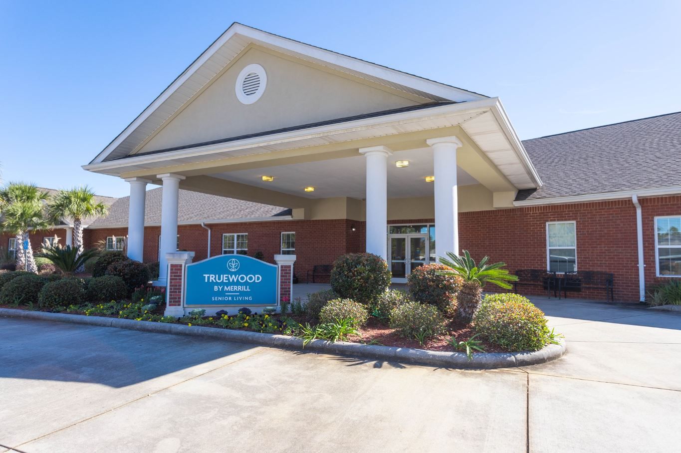 Front entrance of Truewood by Merrill facility