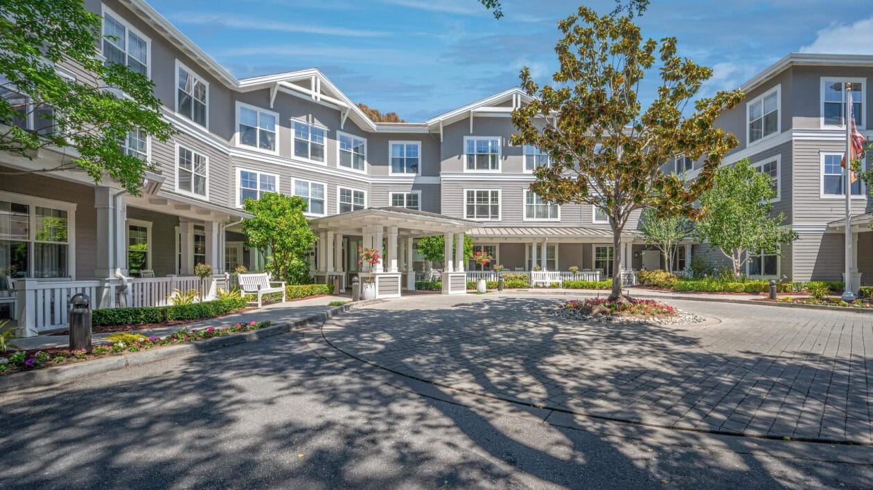 Exterior view of Ivy Park at Belmont with landscaped entrance