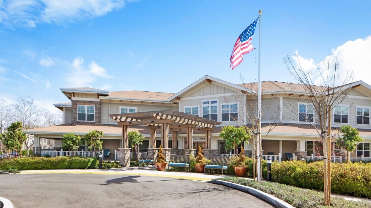 Exterior view of Ivy Park at Pleasanton with an entrance