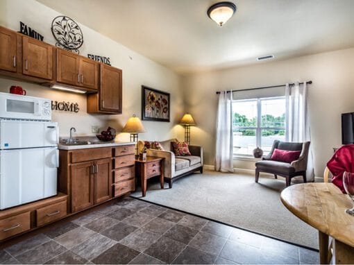 Bright, comfortable common area with modern furnishings