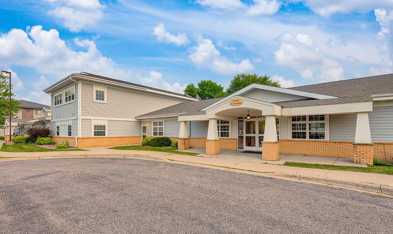 Exterior view of Autumn Grace Assisted Living facility