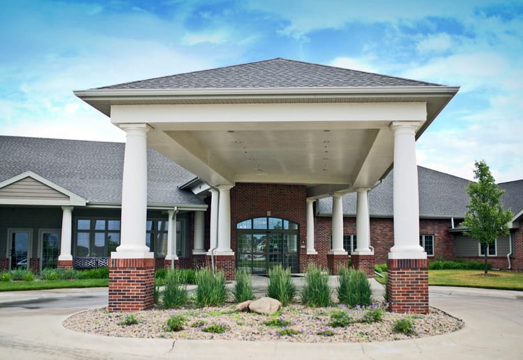 Exterior view of Bailey Pointe assisted living entrance