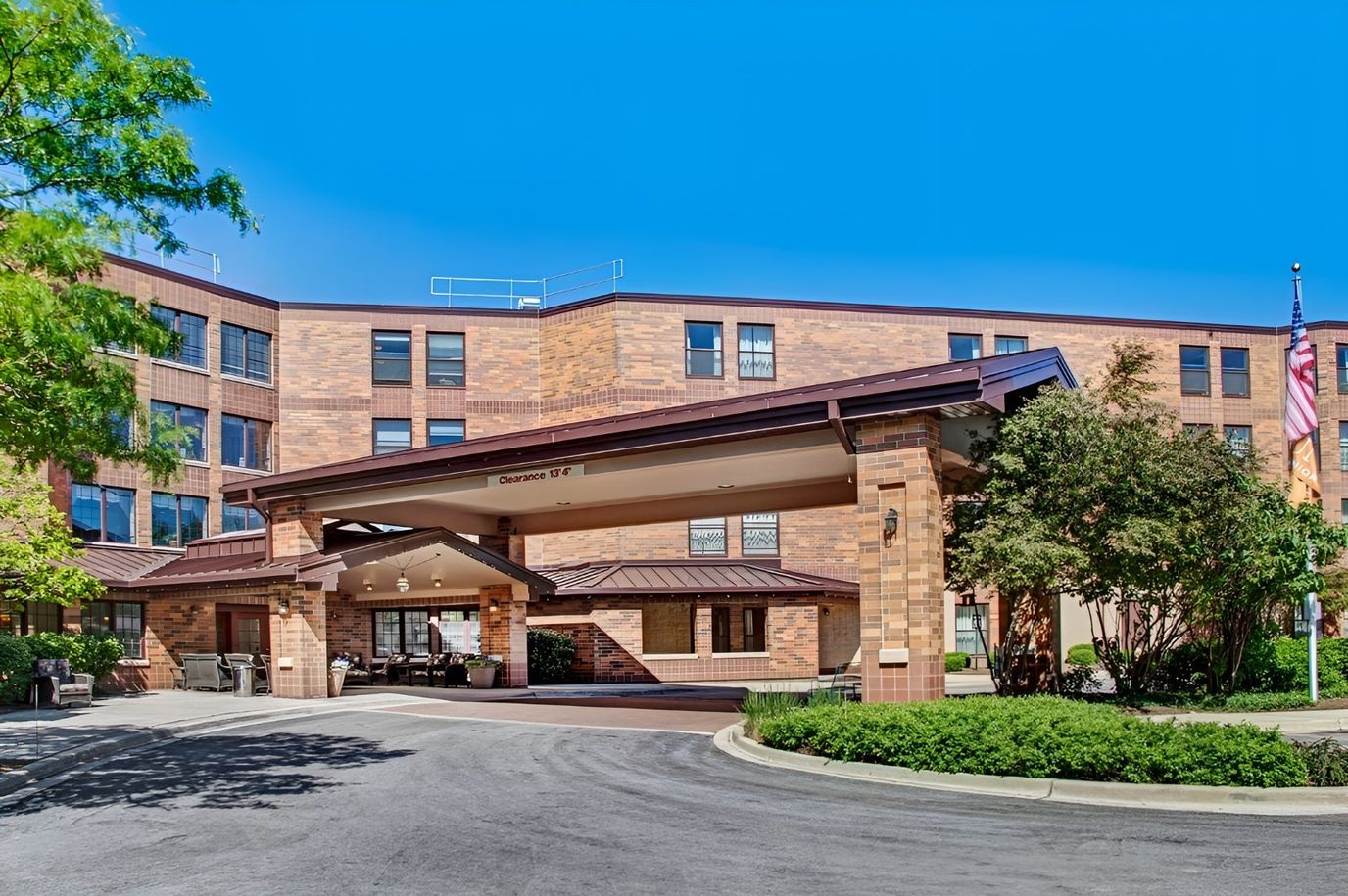 Exterior view of Sunrise of Park Ridge nursing home