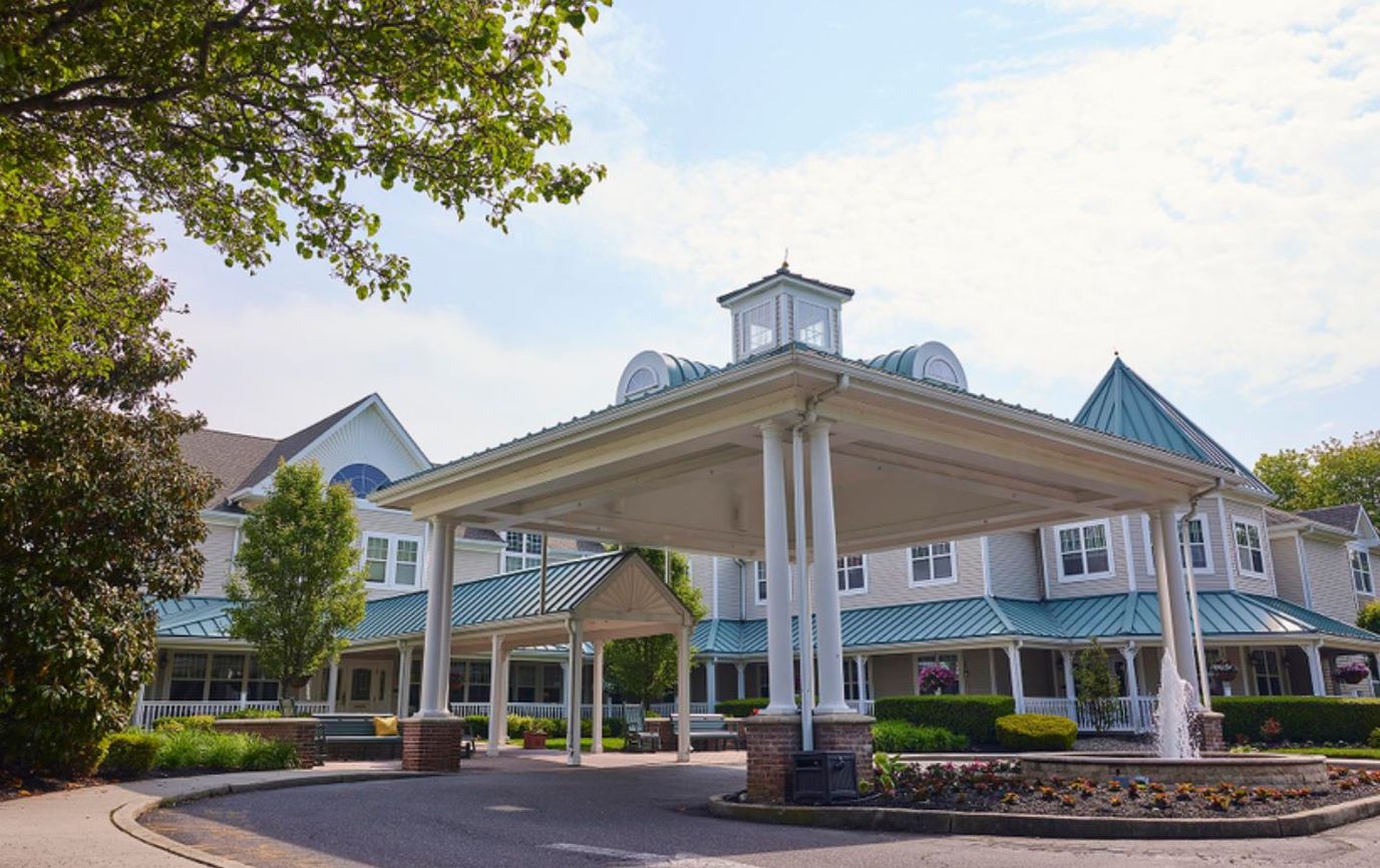 Front entrance of Brandywine Brandall Estates with covered drive