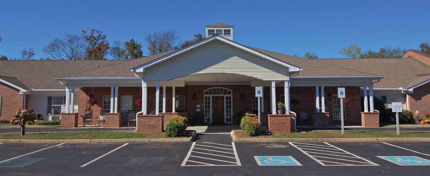 Front entrance of Brookdale Browns Creek facility