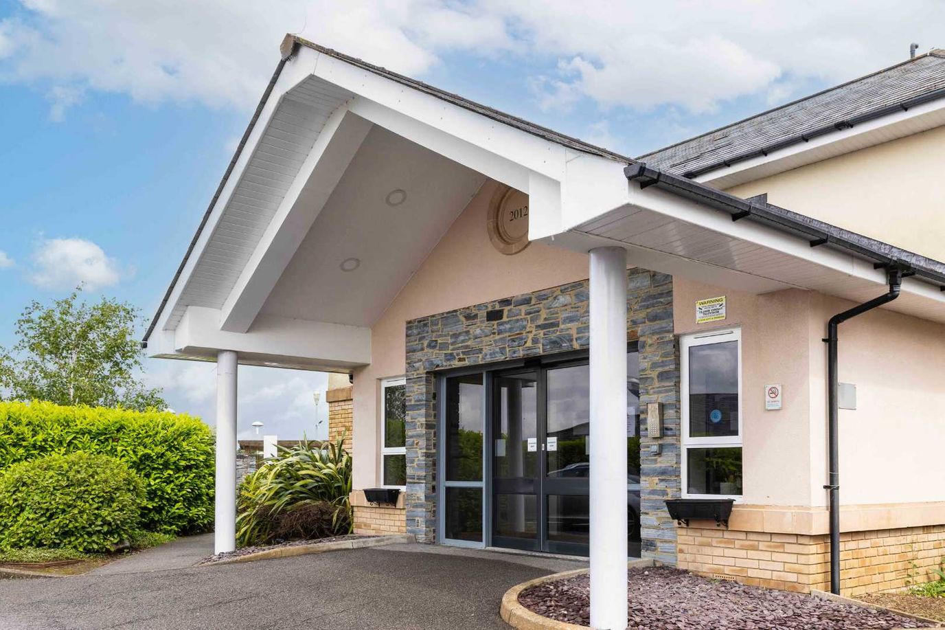 Front entrance of Ernstell House Care Home