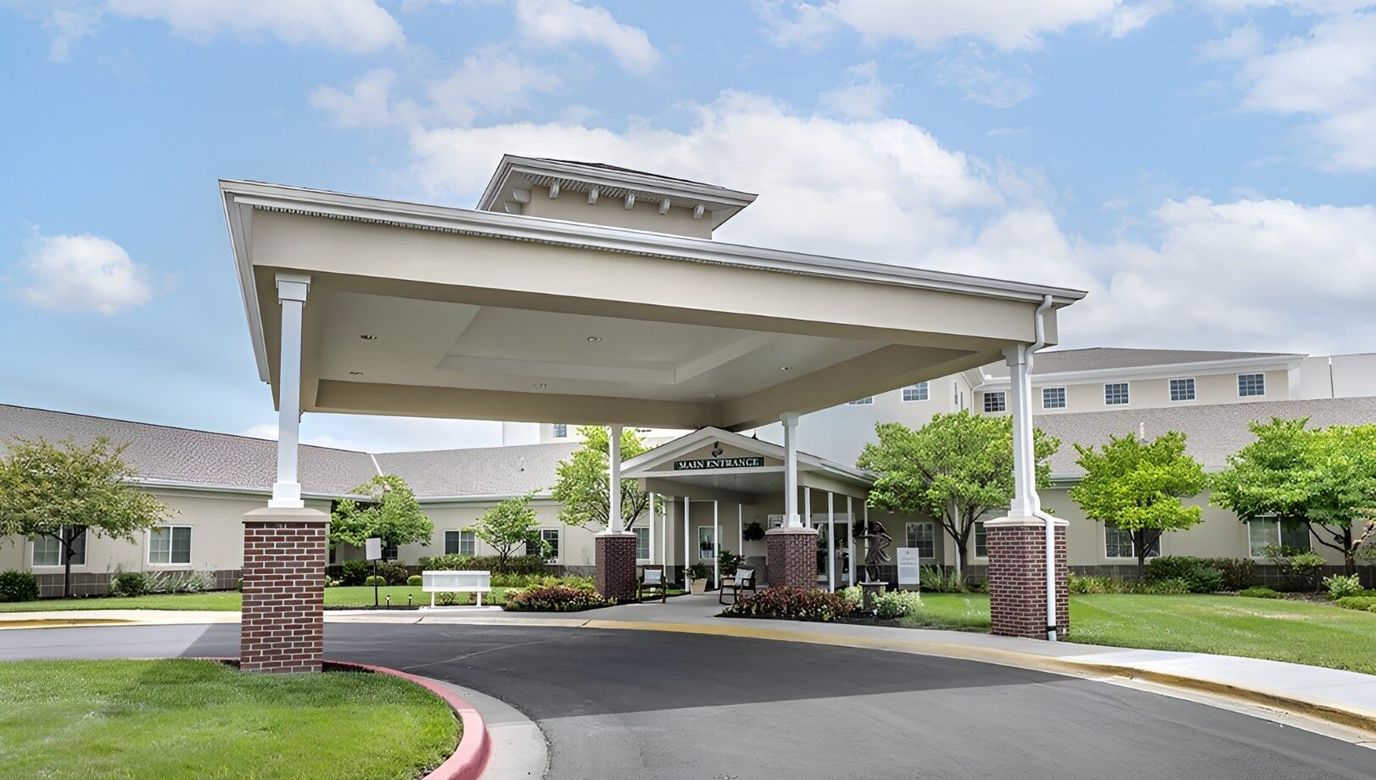 Entrance of Brookdale Overland Park with landscaping