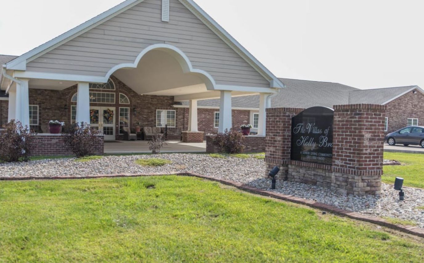 Exterior view of the Villas of Holly Brook Marshall