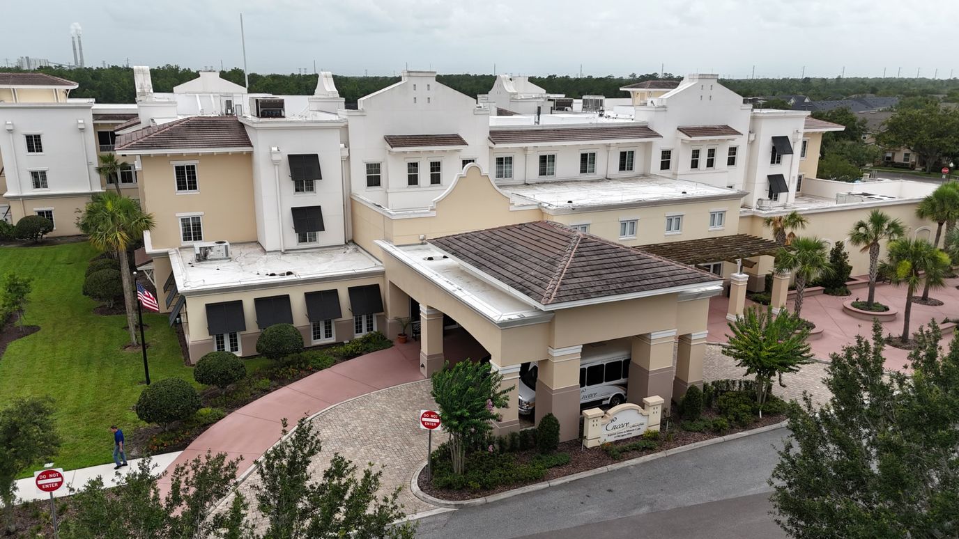 Aerial view of Encore at Avalon Park's entrance
