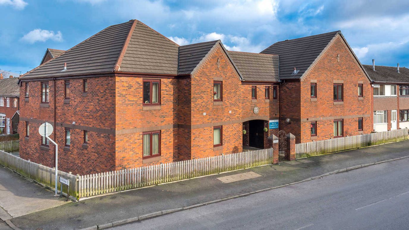Exterior view of Smethurst Court nursing home