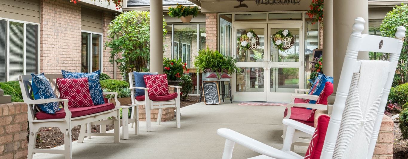 Seating area with rocking chairs at the entrance