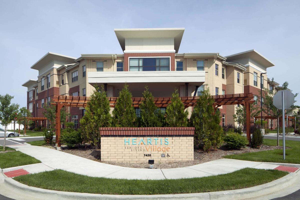 Exterior view of the Heartis Orland Park building