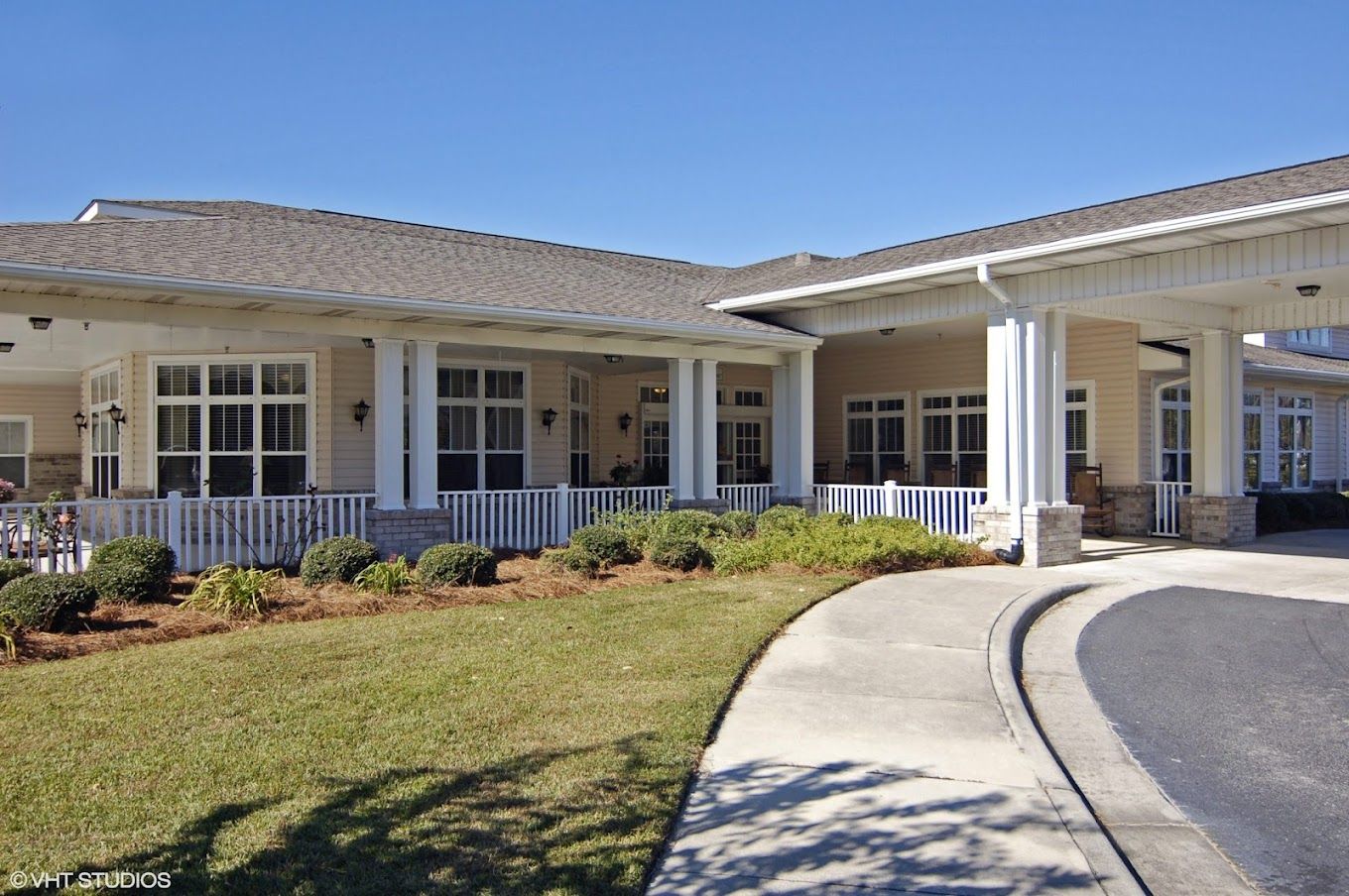Exterior view of the Myrtle Beach Grove Senior Living facility
