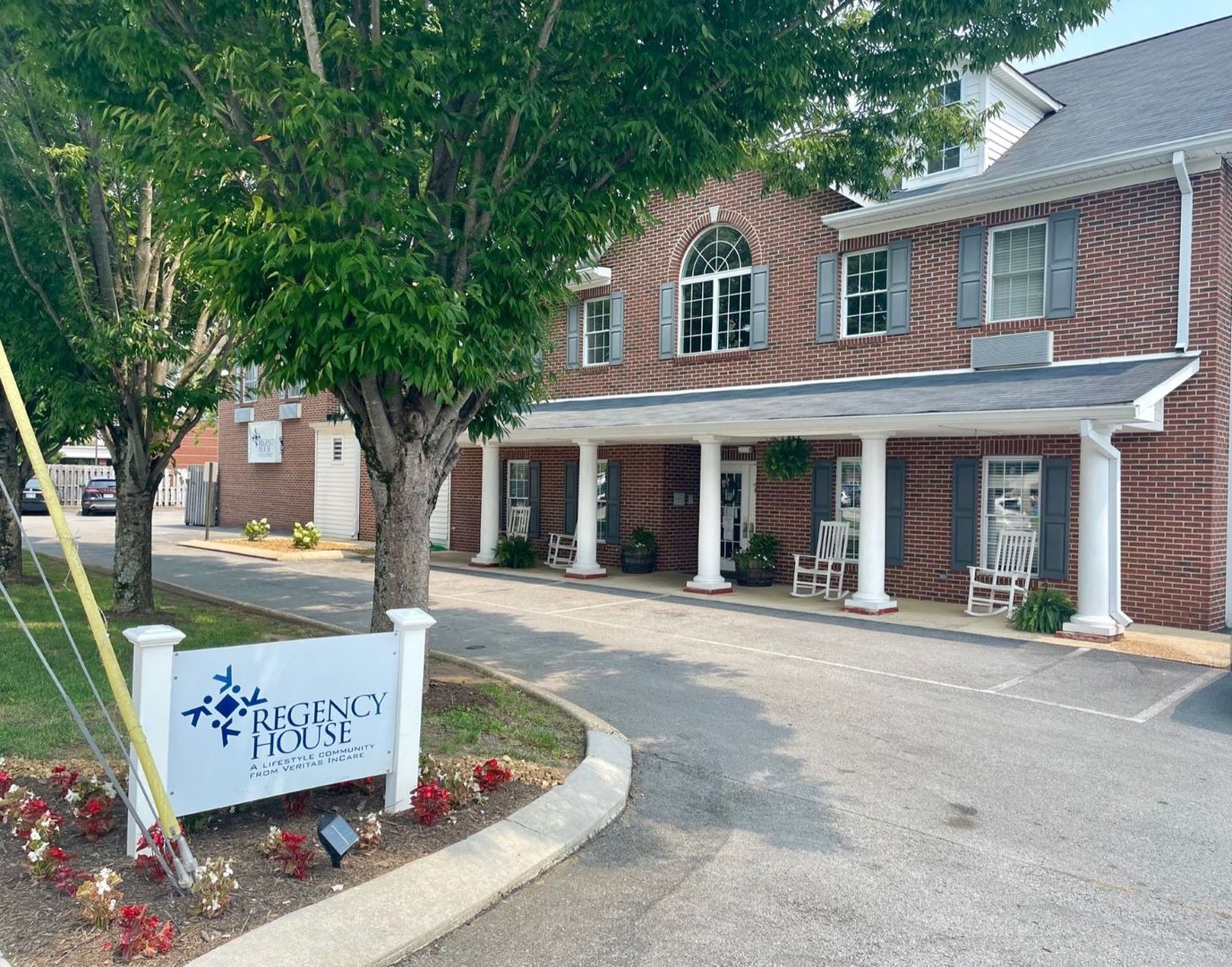 Exterior view of Regency House Assisted Living facility